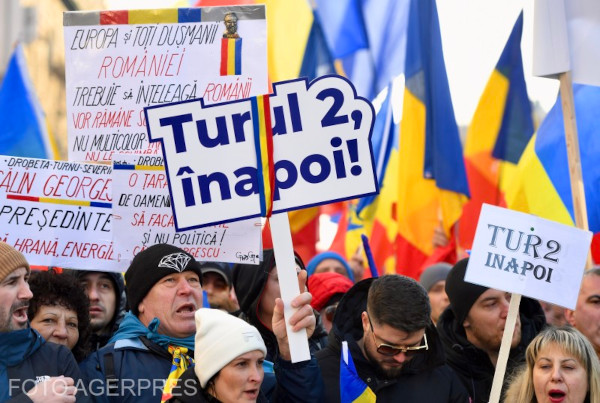 Turul 2 inapoi